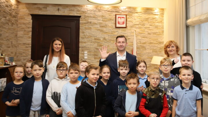 Drugoklasiści z SP 7 z wizytą w ratuszu