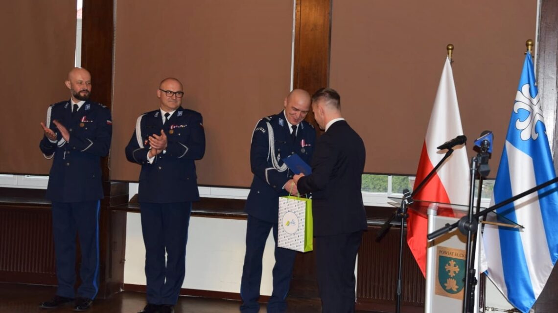 Zmiana na stanowisku Komendanta Powiatowego Policji w Ełku Zmiana na stanowisku Komendanta Powiatowego Policji w Ełku