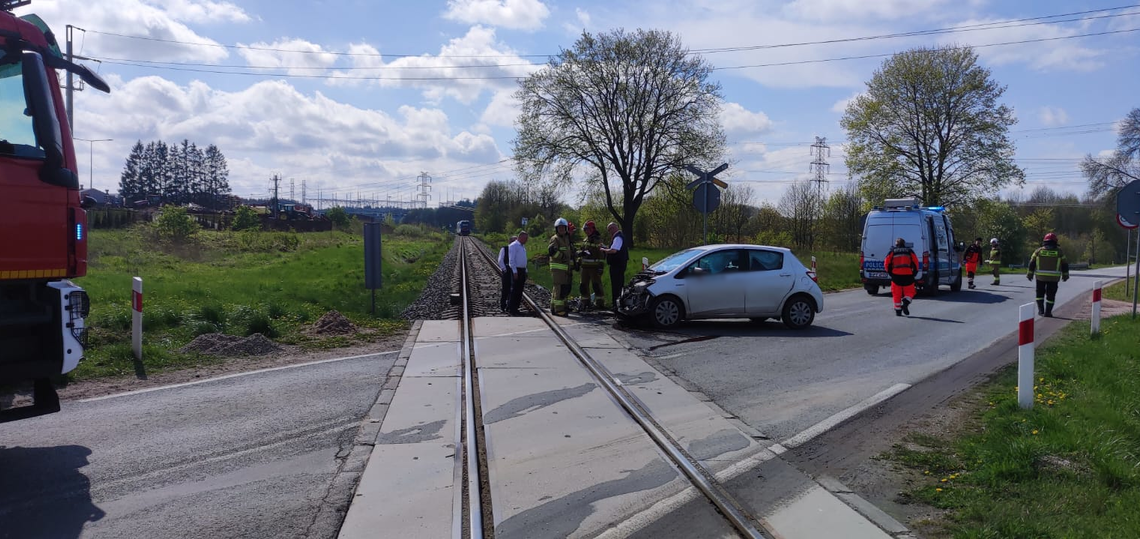 Krok od tragedii na przejeździe kolejowym Krok od tragedii na przejeździe kolejowym