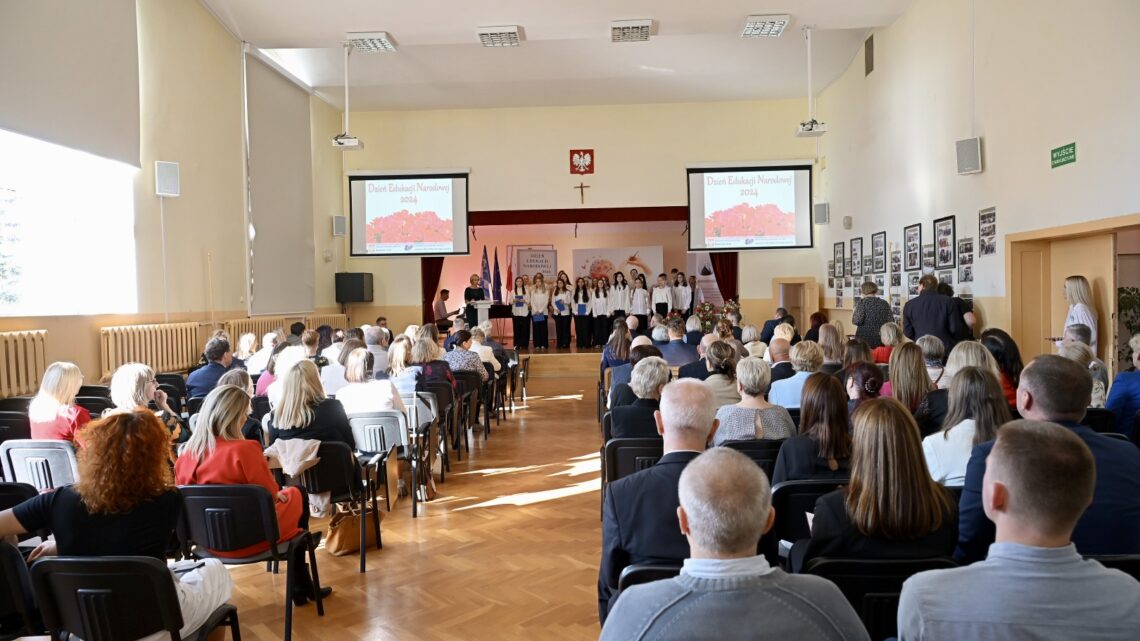 Wojewódzkie obchody Dnia Edukacji Narodowej w Ełku Wojewódzkie obchody Dnia Edukacji Narodowej w Ełku