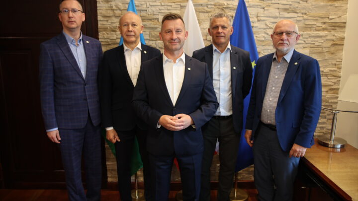 Prezydent Ełku z absolutorium i wotum zaufania