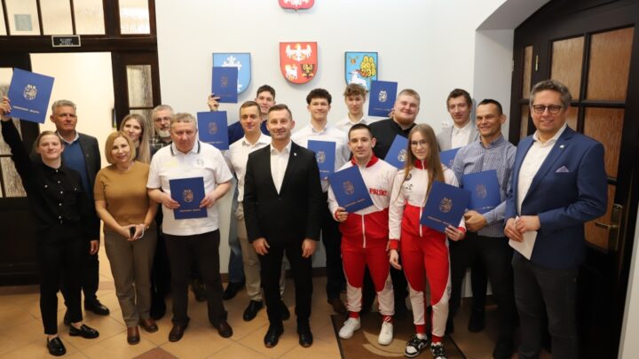 Ełk sportowcami stoi! 15 stypendiów trafiło do 11 zawodników i 4 trenerów