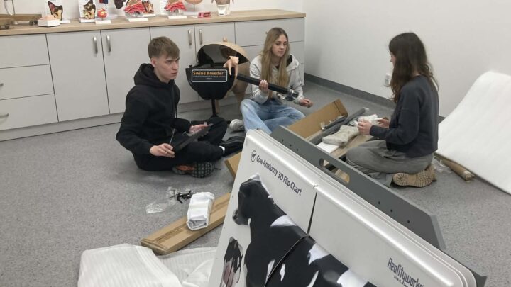 Nowe wyposażenie pracowni weterynaryjnej w „Śniadeckim”