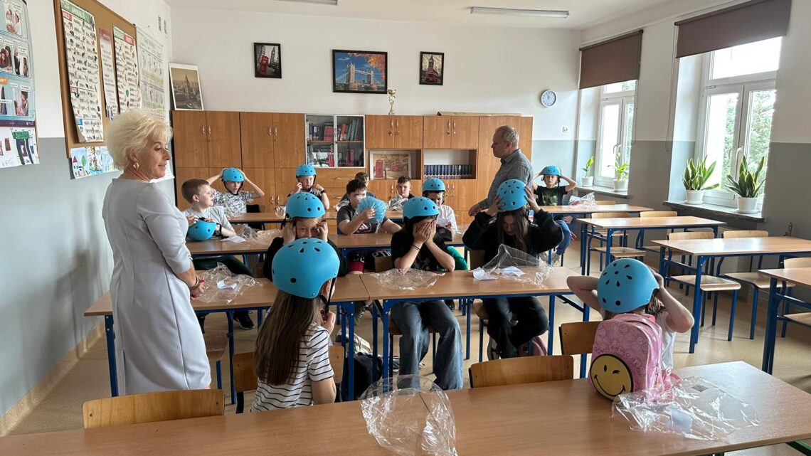 Kaski rowerowe dla młodych rowerzystów z okazji dnia dziecka