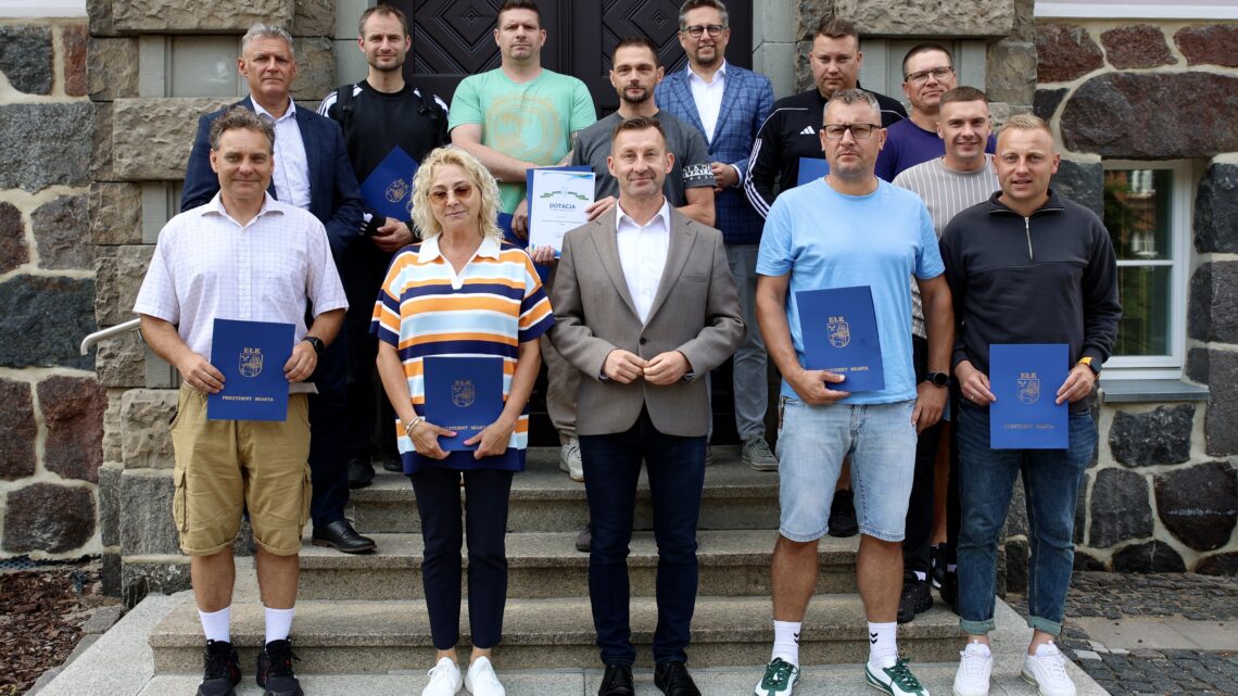 Wręczenie dotacji z zakresu rozwoju sportu w Ełku